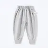 Calça Bebê Primavera e Outono Fina 100% Algodão Calça de Moletom Infantil Casual Longa Calça de Outono e Inverno para Bebê