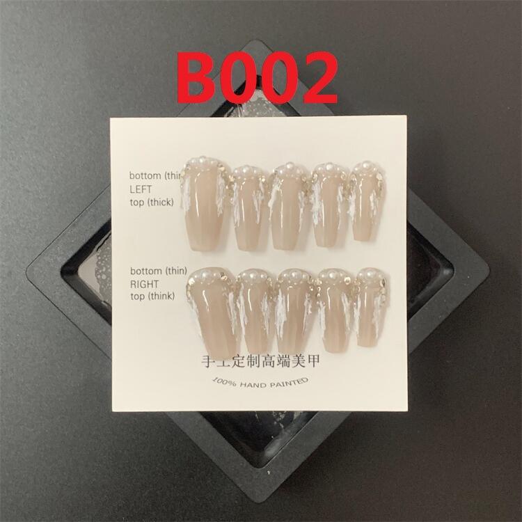 B002