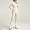 Conjunto de yoga de doble cara cepillado estilo Lulu para mujer, chaqueta con cremallera dorada, conjunto de pantalones de tiro alto que levantan los glúteos y microacampanados