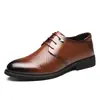Zapatos de Cuero Calados de Verano para Hombre, Transpirables Estilo de Negocios, Nuevo Modelo 2026, Sandalias de Cuero de Moda para Hombre, Estilo Masculino, Disponibles para Mayorista