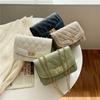 Bolsa de ombro feminina nova moda linha bordada Lingge bolsa pequena feminina mochila tendência de rua comércio exterior bolsa quadrada pequena atacado