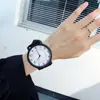 Reloj distintivo estilo coreano Harajuku para estudiantes mujeres Estilo coreano Simple Moderno Retro Cielo Estrellado Casual Hombres bigbang