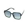 Gafas de Sol Degradadas Estilo Xiaohongshu con Remaches, Protección UV, Montura Cuadrada Grande, Gafas de Sol Estilo Callejero para Mujer