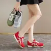Tênis Coreano Ins da Nova Versão Dad Shoes para Mulheres 2026 Outono Estudante Corrida Esportes Casual Estilo de Rua Sola Grossa Aumentador de Altura 29110
