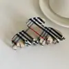 Pinza de garra a cuadros elegante y sofisticada estilo "old money", pinza para el pelo de acetato, accesorio para el pelo de lujo ligero para recogido a media altura para mujer