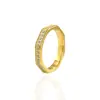 Anillo de oro con diamantes simple y versátil para mujer, diseño único con motivos de concha, corazón y ola, adecuado para el uso diario