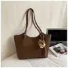 Bolsa Retro de Gran Capacidad para Comercio Exterior para Mujer 2026 Nueva Primavera Otoño Casual para Viajes Diarios Bolso de Hombro Único Bolso Tote Simple Versátil