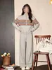 Conjunto de Duas Peças Cardigã de Tricô Color Block Listrado com Zíper Duplo e Calça Wide Leg de Caimento Solto - Outono 2026