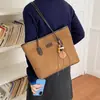 Bolsa tote grande de alta qualidade vintage para mulheres, nova bolsa versátil para o outono e inverno de 2026 para o dia a dia, bolsa de ombro para o trabalho
