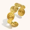 Joyería de Mano Creativa Personalizada de Nuevo Estilo Transfronteriza Europea y Americana Pulsera Espiral de Presión de Aceite Chapada en Oro de 18K Acero Inoxidable Lujo Accesible para Mujeres