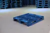 1111 tarimas de plástico con patrón de rejilla, compatibles con montacargas, a prueba de humedad, engrosadas, para uso en almacén, exportación y comercio internacional, plástico de fondo plano