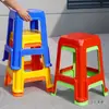 Taburete de Plástico Elevado y Espeso para Fiesta 55cm de Altura al Sentarse Taburete de Exposición Fábrica Durable Caucho Maduro Taburete Cuadrado Se Puede Grabar con Láser