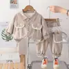 Conjunto de Roupa para Meninas Primavera e Outono, Novo Elegante Bebê Menina Renda Versátil Casual Estilo Pequeno Chanel Conjunto de Duas Peças