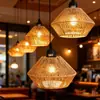 Lámpara Colgante Pequeña Estilo Wabi-Sabi para Dormitorio de Restaurante Japonés, Lámpara Colgante Vintage Tejida con Cuerda de Papel para Sala de Té de Casa de Huéspedes, Iluminación Ambiental para Mesita de Noche Tejida con Papel