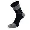 Calcetines de algodón con dedos para hombre al por mayor casual de caña media cinco dedos de negocios para todas las estaciones antideslizantes fabricante de calcetines de algodón