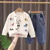 Conjunto de Chaqueta de Dibujos Animados y Jeans para Niños Estilo Primavera y Otoño para Niños Manga Larga Dos Piezas Ropa Casual Elegante para Bebés