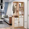 Salón con pantalla de partición estante de almacenamiento simple y moderno puerta de entrada madera maciza directamente frente a la puerta principal armario de entrada de doble cara zapatero