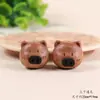 Urso fofo de nariz preto feito de madeira de pêssego, acessório de escultura em madeira DIY, chaveiro artesanal, pingente de bolsa e acessório decorativo