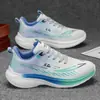 Zapatos de Hombre 2026 Nueva Primavera Versátiles Zapatos Deportivos de Suela Blanda Ultraligeros Casual Antideslizantes Resistentes al Desgaste Zapatos de Correr para Hombre
