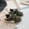 Zapatillas de entrenamiento alemanas estilo coreano para niñas, nueva colección otoño/invierno 2026, zapatillas ligeras y versátiles para niños y niñas, aptas para tallas medianas y grandes