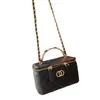 Bolso de Mano Caja de Metal con Asa Transfronteriza para Moda Bolsita de Maquillaje para Mujer 2026 Nuevo Estilo Bolso Pequeño Cruzado al Hombro con Cadena de Piel de Oveja