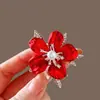 Broche de Perla Danza del Fénix Clásico, Accesorio de Alta Gama para Mujer para Ocasiones Elegantes, un Accesorio Digno de Regalo