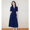 Vestido camisero blanco de cuello en V para ir al trabajo para mujer, nuevo de verano 2023, elegante, de longitud media, falda adelgazante