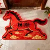 Felpudo Personalizable de Terciopelo de Cristal con Apellido Forma de Caballo Felices Fiestas Año del Caballo Felpudo Rojo Zodiacal Venta al por Mayor
