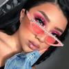 Nuevas gafas de sol para mujer 2023 moda Gafas de sol de ojo de gato de montura pequeña de moda con incrustaciones de diamantes gafas de sol de forma cóncava personalidad