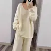 Suéter Europeo de Otoño e Invierno de Largo Medio con Cuello en V de Lana 100 Pura para Mujer, Suéter Holgado, Suave y Relajado, Camisa de Punto para Usar Debajo de la Ropa Exterior