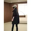Gabardina versátil de estilo coreano con cuello alto para mujer, estilo británico de alta gama, nueva colección otoño 2026, talla petite, top elegante y de corte holgado