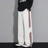 Pantalones rectos de pierna ancha para hombre talla grande, holgados y casuales para primavera y otoño, con rayas laterales, adecuados para ropa deportiva y de ocio