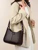 Bolsa de mão transfronteiriça nova coleção outono/inverno 2026: bolsa de ombro leve, estilo retrô, simples e versátil para o dia a dia, bolsa de ombro, bolsa transversal, bolsa de mão feminina, em estoque