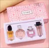 Set de tres piezas de Perfume Femenino de Marca Transfronteriza, Fragancia Fresca Amaderada Floral, Caja de Regalo de Cuatro Piezas para Hombre, Fragancia Ligera de Larga Duración