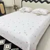 2026 Novo Modelo A-Grade 100% Algodão Capa de Cama Conjunto de Três Peças Capa de Cama Pura Algodão Tatami Acolchoada Espessa Lençol de Cama Floral