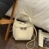 Bolso Cubo Retro de Mano Estilo Coreano de Nicho para Mujer 2026 Invierno Nuevo Elegante Casual Versátil Bolso de Hombro Cruzado