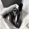 Nuevas botas de moda otoño e invierno 2026, de tacón alto, punta fina, pierna ajustada, piel suave, estilo popular, cremallera lateral, tacón grueso, botines para mujer