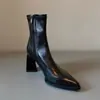 Elegantes y versátiles botines de punta fina de cuero suave, corte ajustado, colección de invierno 2026, botines cortos de tacón alto con cremallera lateral para un efecto adelgazante