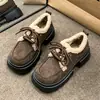 Zapatos de felpa peludos para el invierno 2026 con suela de plataforma, estilo británico retro versátil, mocasines inspirados en Chanel, zapatos de algodón para mujer que aumentan la altura