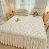 Juego de Tres Piezas de Falda de Cama Acolchada de Algodón Lavado Fresca y Sencilla, Amigable con la Piel para Dormir Desnudo, Falda de Cama Individual/Doble para Uso Doméstico, Sábana Bajera Ajustable de Una Pieza