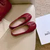 Nuevos Zapatos de Verano 2026 para Mujer que Aumentan la Altura, Dedos de Cerdo, Plisados Retro Ballet, Escotados, de Tacón Grueso, Dedos Divididos