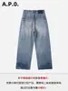 APO Ropa para Hombre Marca de moda callejera transfronteriza jeans para hombre, pierna recta holgada estilo americano de alta calle, pantalones largos lavados y desgastados para hombre