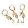 Pendientes de Cobre Chapado en Oro de 18 Quilates, Novedad Creativa Personalizada del Distrito de Lu, con Zirconita, Modelo de Caballito de Mar, Pendientes para Mujer, Venta al por Mayor