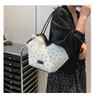 Bolsa de Gran Capacidad para el Trabajo y los Viajes Diarios para Mujeres 2025 Nueva Moda Bolso Tote de Lunares Versátil y Elegante Bolso de Hombro Único