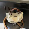 Bolsa Portátil Transfronteriza de Gran Capacidad para Mujer 2025 Nuevo Diseño de Nicho Bolso Tote Bolso Cruzado Simple Moderno