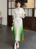 Vestido Longo Feminino Plissado Europeu e Americano Africano Transfronteiriço Plus Size com Cor Degradê, Design Moderno Plissado ao Sol, Mangas Sino Elegantes