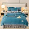 Conjunto de Três ou Quatro Peças de Cor Sólida Espessado em Leite de Pelo Falso Estilo Saia de Cama de Flanela de Inverno Alta Gramatura Dropshipping