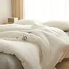 Colcha de Algodón de Fibra Larga Xinjiang Clase A Engrosada Cálida de Invierno Núcleo de Algodón Colcha Colcha para Dormitorio Hogar Primavera y Otoño Venta al por Mayor Física