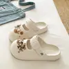 2026 Estilo Caliente Mary Jane DIY Estampado de Leopardo Zapatos Perforados Aumentadores de Altura Dulces Versátiles Falda Ropa Exterior Sandalias de Suela Gruesa para Mujer