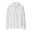 Camisa polo de manga larga estilo italiano, sin botones, con cuello de gaviota, una opción sofisticada y cómoda para el vestuario business casual, disponible en un conjunto a juego para parejas.